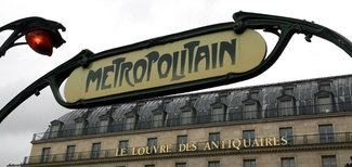 Photo of a Metropolitain sign in Paris